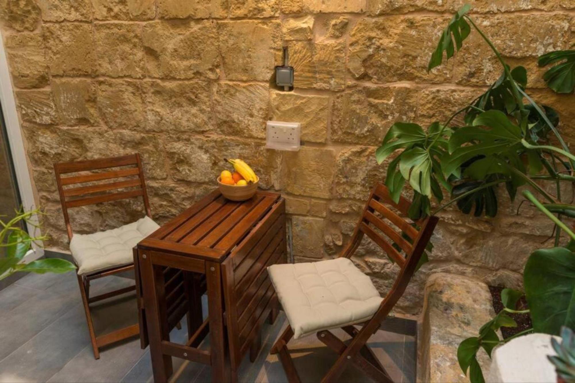 Authentic Gf With Terrace At The 3 Cities Marina Appartement
